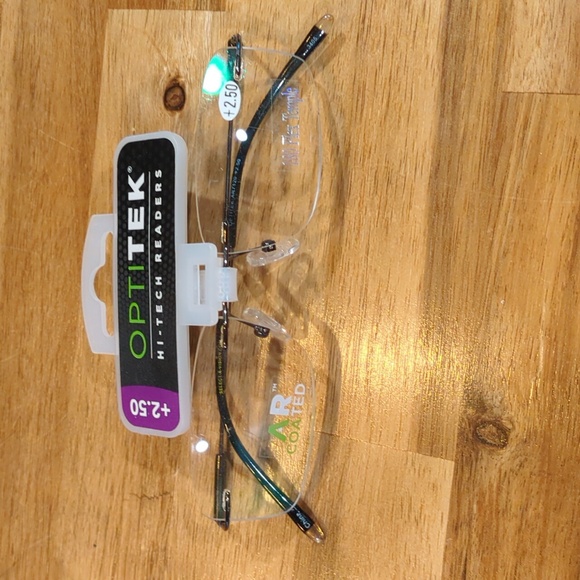 NWT Optitek Hi-Tech readers +2.50 - Picture 4 of 11